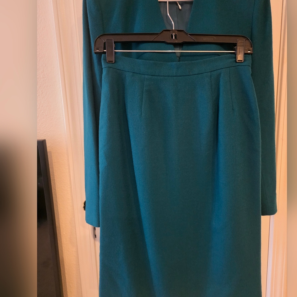 Vintage Teal Christian Dior Skirt Suit Set Size 8. - Picture 2 of 16